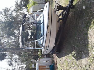 1995 MASTERCRAFT P/S 190 EFI W/TOWER & STERO