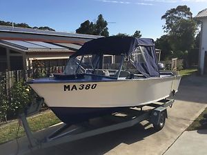 Hartley 4.5m Yamaha 40hp ONLY 11 hours use - NO RESERVE!!