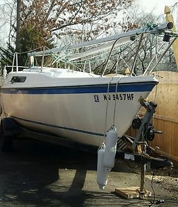 1984 MacGregor 22