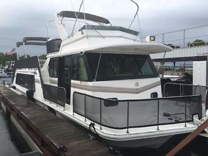 2000 Harbor Master 520 WB