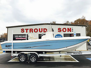 2017 Carolina Skiff 23 Ultra Elite - 200 hp Suzuki 4stroke - Tandem Axle trailer