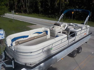 2009 SUN TRACKER PARTY BARGE 24 REGENCY EDITION