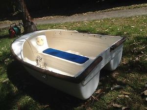 Tender boat 1900 L x 1350 W with Motor