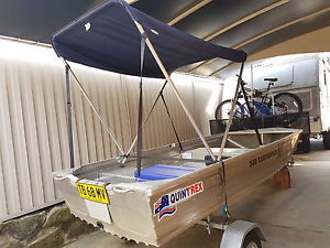 Boat Quintrex  340 car topper