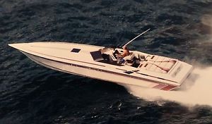 1990 FOUNTAIN 35 LIGHTNING