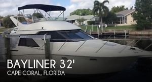 1995 Bayliner 3258 Avanti Used