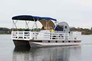 Custom Trident 31' Pontoon Boat Little Guy T@B Teardrop Camper Trailer Yamaha