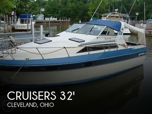 1984 Cruisers Yachts 291 Sea Devil