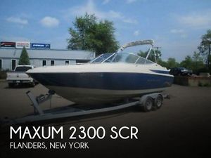 2001 Maxum 2300 SCR