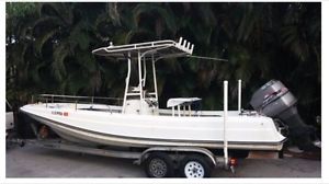 21' Boston Whaler Outrage