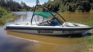 malibu response bowrider ski wakeboard boat