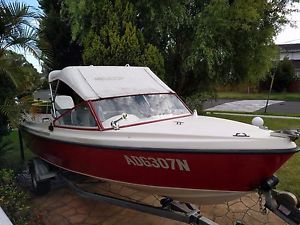 17ft (5.2m) Runabout Boat with Trailer