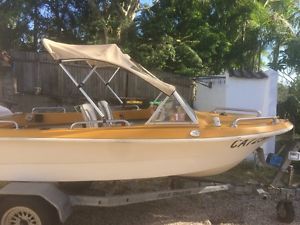 Boat-Sportscrat fibreglass 4.1m with 25hp Mercury motor