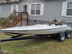 1977  Bisemey V Drive Boat