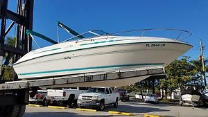 Sea Ray 215 Express Cruiser