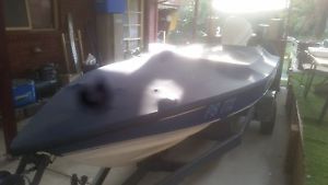 Dancraft speed boat