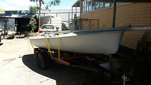 Sailing boat. trailer sailer. De Havilland Corsair