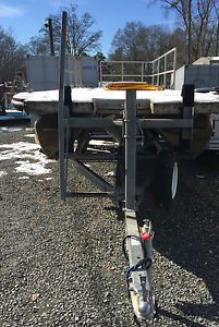 2007 Tracker PB24 Suntracker