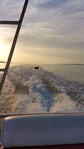 JC 824EX Pontoon Boat