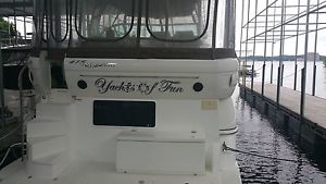 Gorgeous newer 2008 Cruisers Yachts 415 AFT  Bridge Yacht 2 bedroom suites, 3 ac