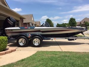2014 Bass Cat Sabre Advantage Elite with 2016 Mercury Four Stroke 150 Excellent