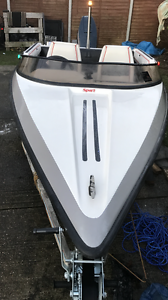 Shakespear 14ft speedboat