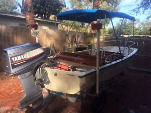 1987 13 ft Boston Whaler with 40 hp Yamaha Outboard with Trailer