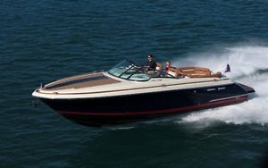 2006 Chris-Craft Corsair Heritage Edition 33’