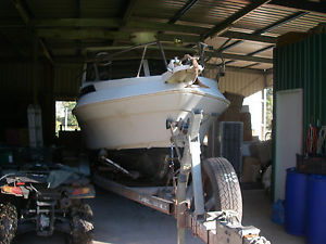 Frasercraft 26 Fibreglass Cabin Cruiser