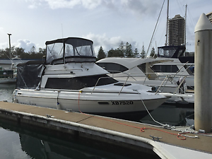 BAYLINER  FLYBRIDGE
