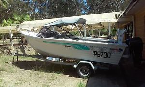 QUINTREX BAY HUNTER CAPRICE 97 hours 50hp Evinrude