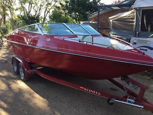 Ski wake boat open bow reinell