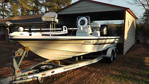 2008 Ranger Bay 22' Center Console Boat