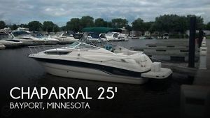 1998 Chaparral Signature 260 Used