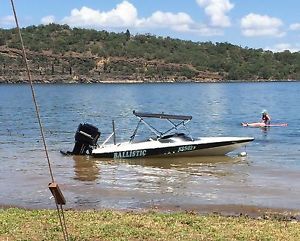 1650 Bullet Ski Boat