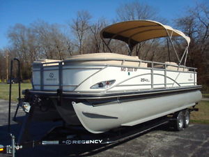 2016 Regency 254DL3 TRITOON, 200HP MERCURY, TRAILER AND COVER,,NO RESERVE!!