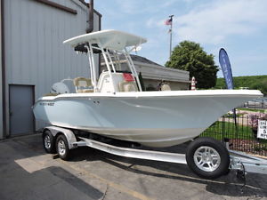 2016 Key West 219FS Center Console Evinrude 200 H.O. Aluminum Trailer!