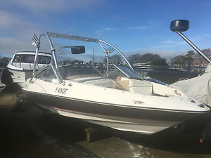 Regal 1800 LSR Bowrider speedboat / wake edition / Trailer