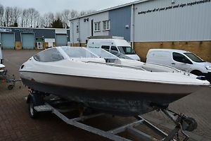 Bayliner Capri Powerboat Speedboat Mercruiser 3.0L Boat Project Spares or repair