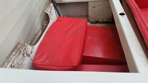 Speedboat - Red & White