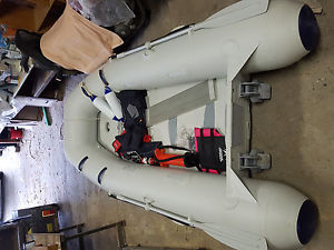 INFLATABLE BOAT