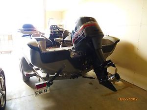 2003 Tracker