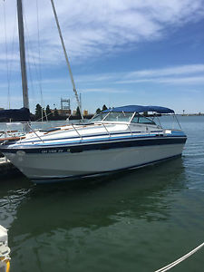 1985 Wellcraft 3100 Express