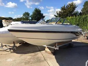 2002 Rinker 180 Bowrider Motorboat