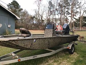 2015 Aluma-Weld / Xpress XP18CC