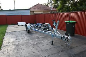 Boat trailer
