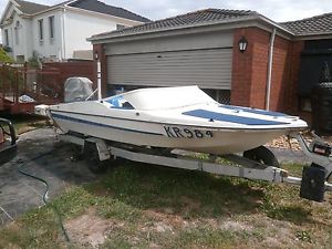 boat 4.2 mtr Valero