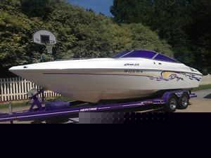 2004 275 Baja Boat