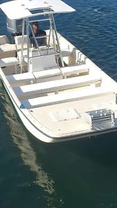 2005 Carolina Skiff 238