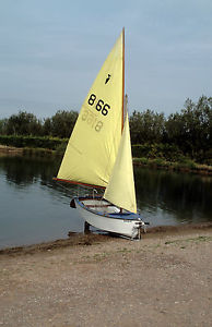 sailing boat - Heron